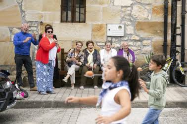 Foto noticia - Festetako egitaraua